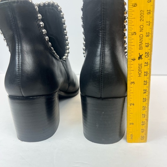 Gianni Bini Nubuck Leather Slip On Ankle Boots Women’s Size 9M Black Leather - Picture 9 of 11